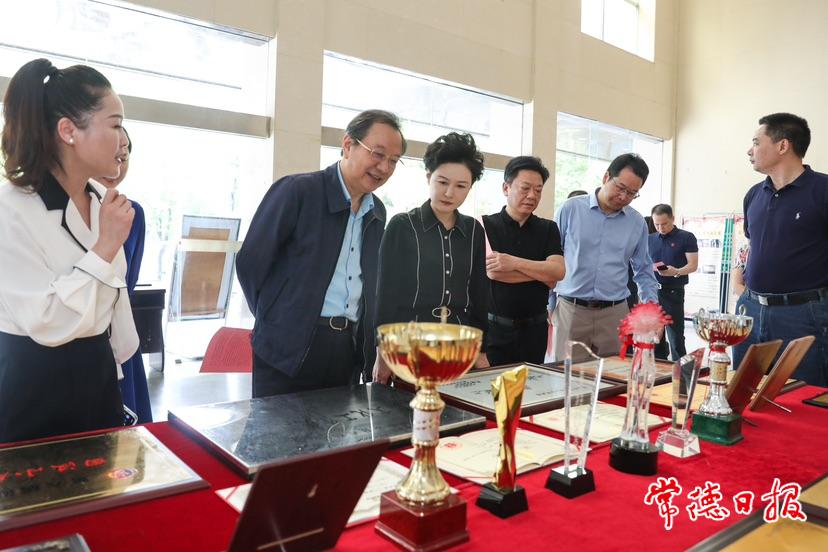 e58c9f05e5ee49479b3eb7e648c3d25a.jpg e58c9f05e5ee49479b3eb7e648c3d25a.jpg