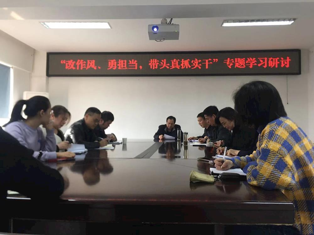 2b0f7367b0154f68895b19d2a8b31feb.jpg 2b0f7367b0154f68895b19d2a8b31feb.jpg