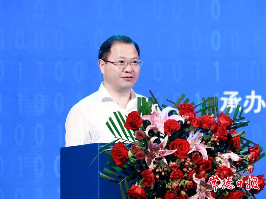 82ad046489e04b45a3d9768726f5367f.jpg 82ad046489e04b45a3d9768726f5367f.jpg