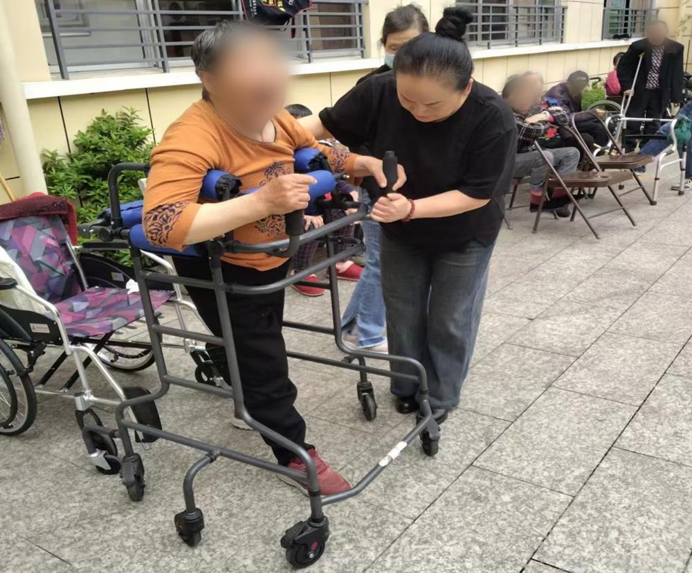 f14c0abefcc248a3859737f49dd81c71.jpg f14c0abefcc248a3859737f49dd81c71.jpg