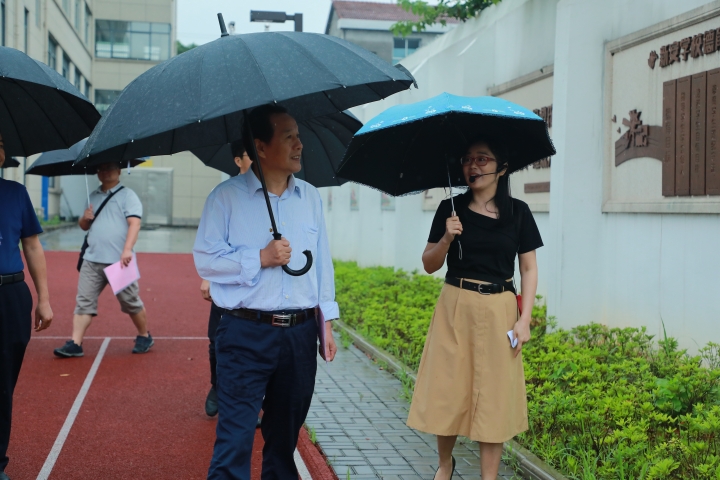 走访调查市新安学校 .jpg