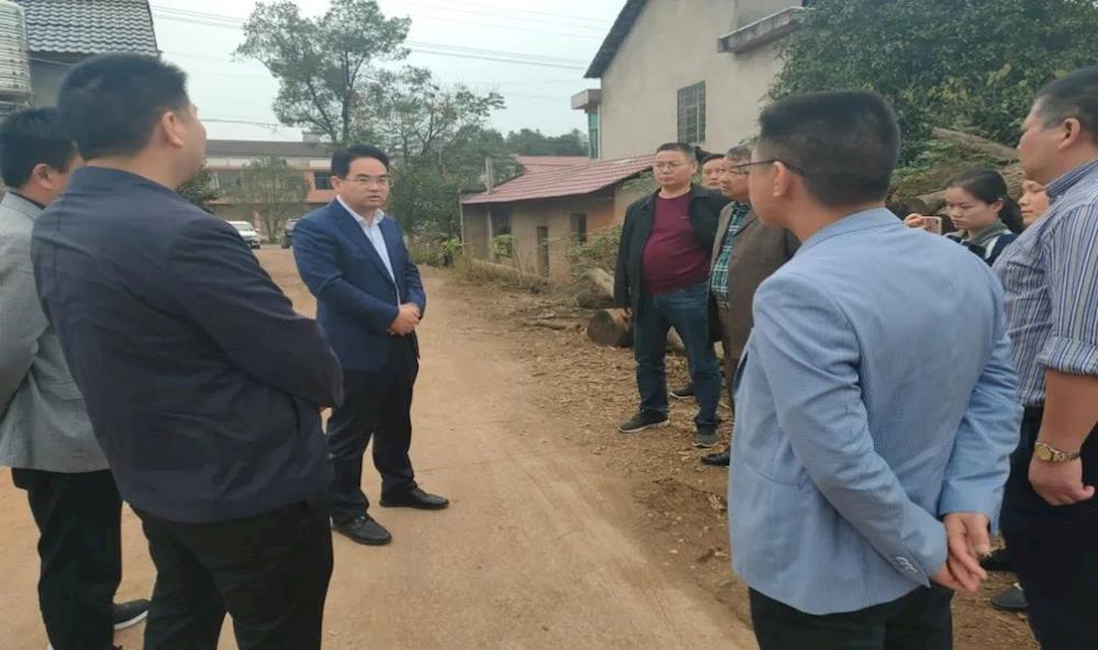 4bfdd8cbb0c44e2ab23f63bba8e6bcdd.jpg 4bfdd8cbb0c44e2ab23f63bba8e6bcdd.jpg