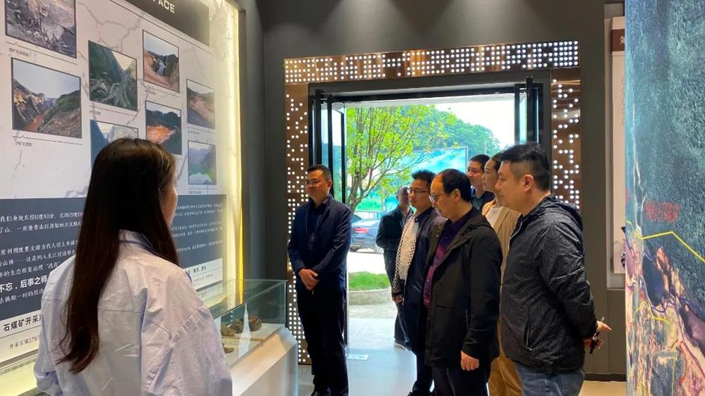 e1e45c2a04894e09915c844732c9341e.jpg e1e45c2a04894e09915c844732c9341e.jpg