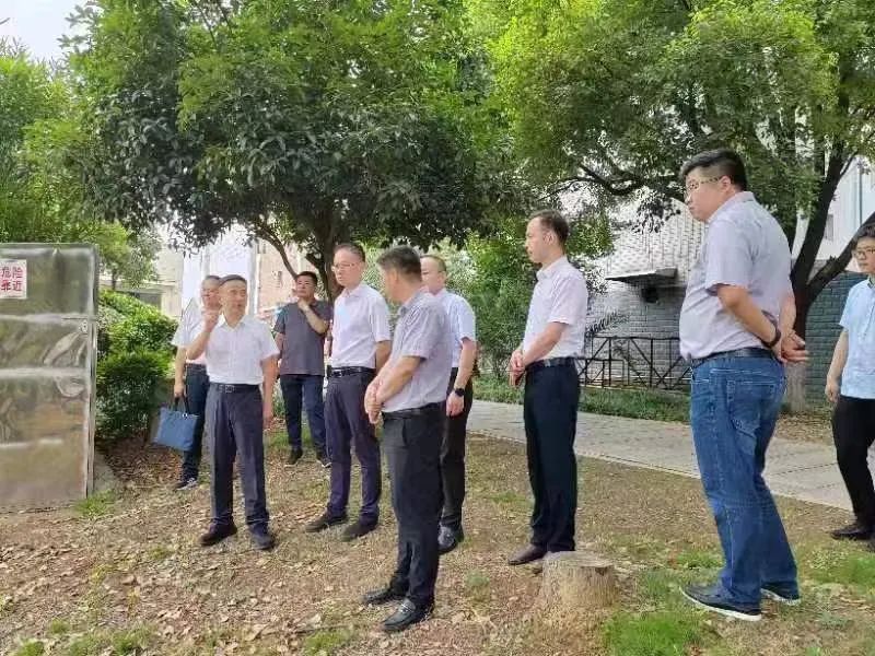 ae497126c5b64bb1935d1d4a7fad5c73.jpg ae497126c5b64bb1935d1d4a7fad5c73.jpg