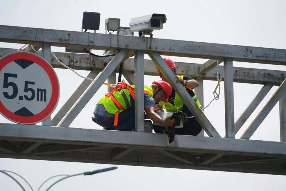 1e4de286a4f1404c821868b7c9cef3c7.jpg 1e4de286a4f1404c821868b7c9cef3c7.jpg