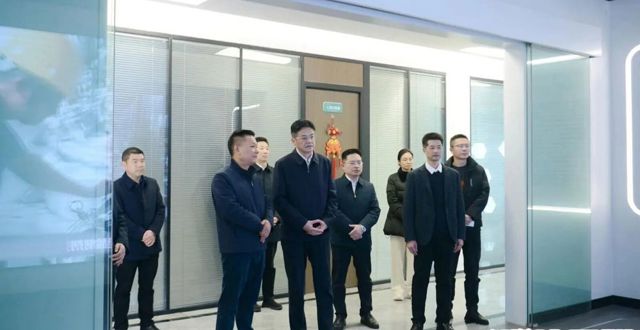 罗毅君调研合成生物制造产业链强调：下定最大决心 一刻不停推进产业高质量发展