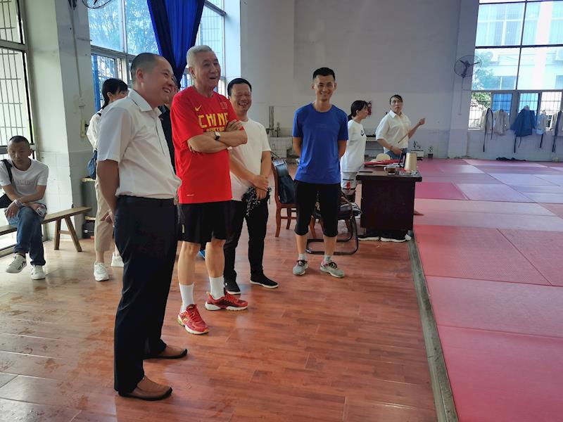 cafca934458b423394b891dc1d3d2e97.jpg