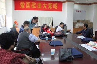 市直工委邀请中医学院健康实践组学生来单位开展为老干部义务健康服务活动