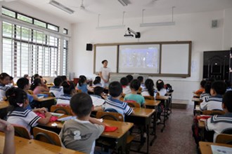 彻底告别黑板粉笔 东升小学成常德首家数字化小学