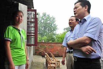“美德少年”的微笑