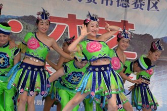 快乐“老家”花岩溪开启快乐之夏