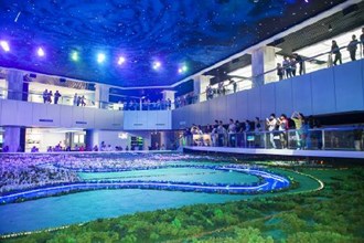 市规划展示馆迎来参观高峰