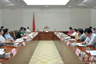 周德睿：加大项目推进力度 实行问题销号制