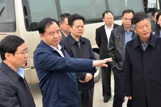 陈肇雄来常调研项目建设