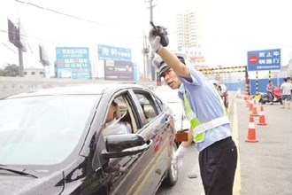 桥南大圆盘周边路段及武陵大桥实行交通管制