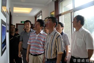 市政协机关举办迎国庆书画摄影展