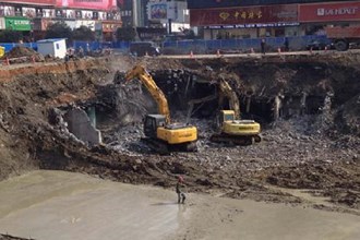 武陵阁广场地下停车场建设进入主体施工阶段