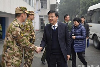 武警武装巡逻  保春节安全