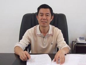 市卫计委主任洪振海做客开云app在线登录入口官网
