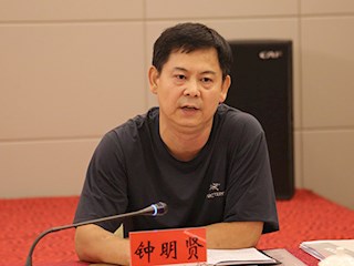 市国土资源局总工程师钟明贤解答测绘地理业务知识