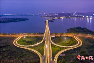 俯瞰泉水桥