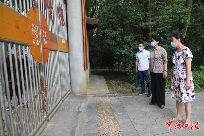 市领导督导检查宗教活动场所疫情防控工作