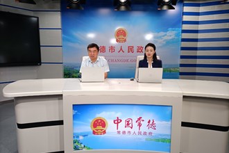 杨成图片