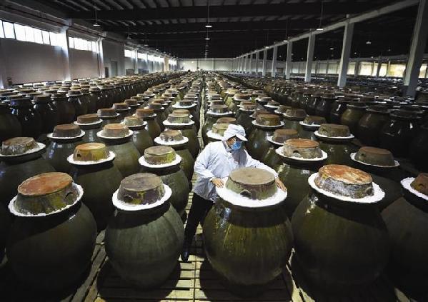 【经济】湖南津山口福老坛酸菜远销日本、韩国