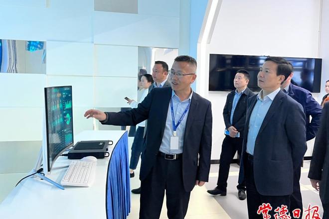 市领导调研金融支持实体经济发展等工作