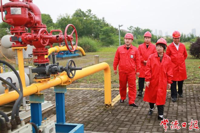 市领导督导安全生产和防汛备汛工作