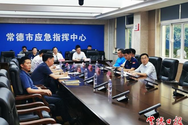 周振宇检查调度“端午”假期值班值守工作