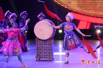 【摄影报道】湖南幼专艺术学院举办2023届毕业欢送晚会
