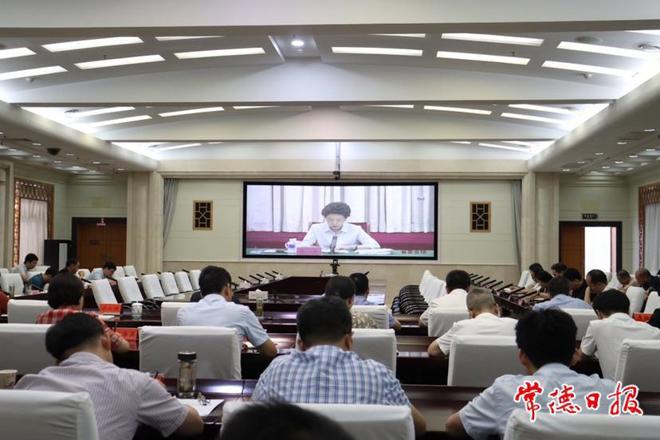 我市组织收看省人大常委会安全生产 “一法一条例一规定”执法检查动员部署会