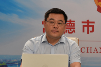 杨敏正图片