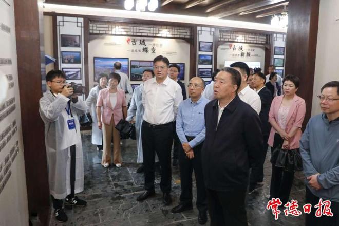 洞庭湖生态经济区政协主席联席会议 第六次会议组织集中考察