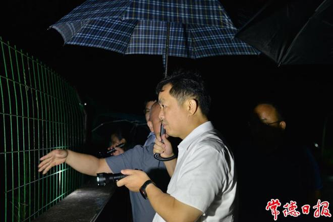 市领导督导检查防汛抗灾工作强调：保持战时状态 确保安全度汛