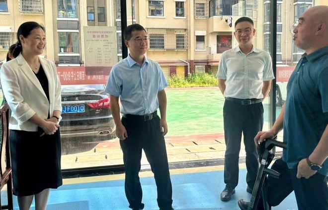 市领导调研民政领域重点民生实事工作