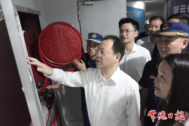 周振宇国庆期间深入一线督导检查