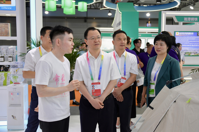 常德组团参加第四届中国-非洲经贸博览会 周振宇巡馆