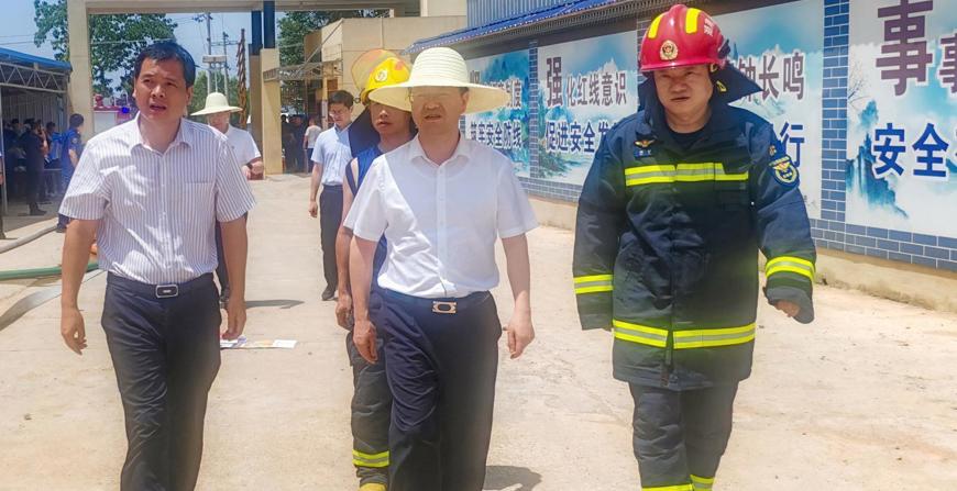 周振宇赴临澧县调度烟花爆炸事故救援处置工作