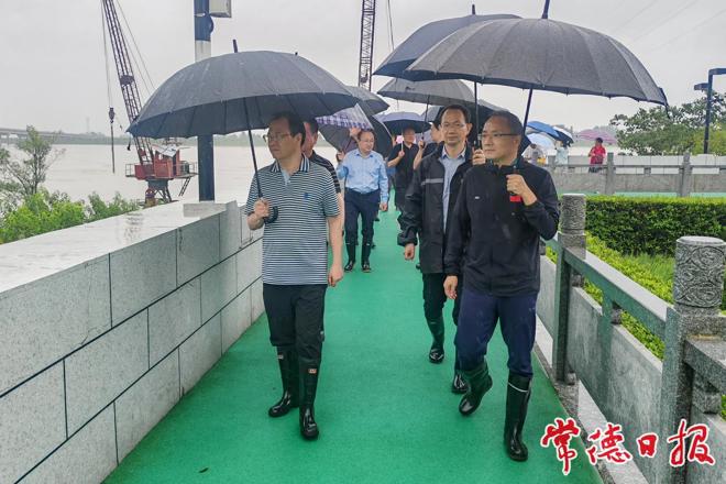 周振宇赴津市、澧县督导防汛抗灾工作