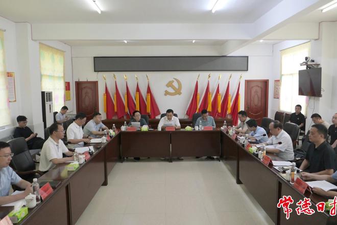 周振宇赴桃源县开展主题党日活动、调研乡村振兴工作