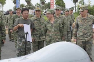 常德举行军地联合演练暨市县领导过“军事日”活动