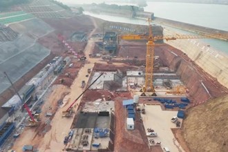 澧水航道艳洲枢纽工程：克服低温影响 抢抓工程进度