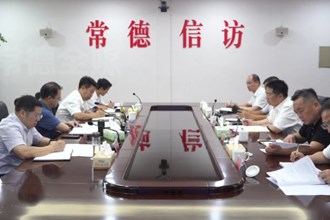 周振宇调研全市信访工作