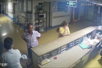 石门：白衣天使肖奕荣 用双手托起生命的重量