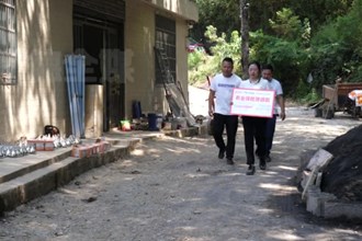 石门：政策性保险助农灾后复产重建