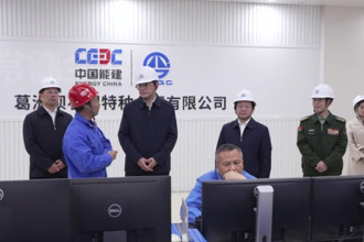 罗毅君调研石门县经济社会发展情况