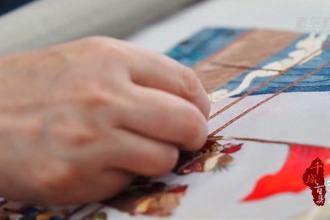 【新华社】湖南常德：薪火相传绣匠心