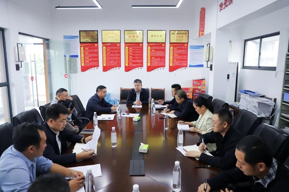 bfada055949d4aa1b41b517fbed2d26e.jpg bfada055949d4aa1b41b517fbed2d26e.jpg